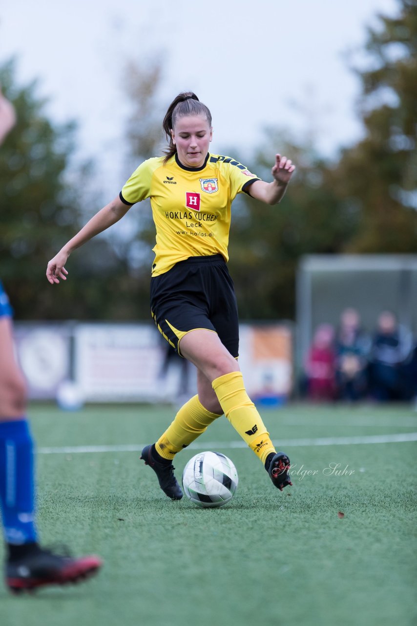 Bild 288 - F SSC Hagen Ahrensburg - SV Frisia 03 Risum-Lindholm : Ergebnis: 2:0